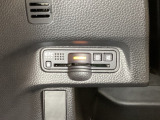 ハンドルの左下にETCがついています。高速道路の料金所の通過も楽々です。 カードの取り出しもしやすい場所についています。