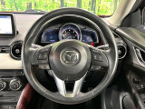 【純正革巻きステアリング】上質な革を使用することで、手にしっかり馴染みとても運転しやすいハンドルです♪