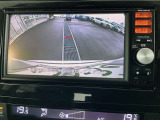 バックモニター付きで、夜道の車庫入れも安心してできます。