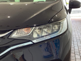 LEDヘッドライトは、点灯の瞬間から最大光量を発揮し、突然暗くなるトンネルなどでの安定感を高めます。