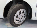 タイヤサイズは175/65R15です。