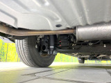 お車を安心してお乗りいただく為には、足回りの定期点検が欠かせません。サービスサポート(有償保証)では無料点検もご提供しており、安心のカーライフをお過ごしいただけるサポート体制が整っています。