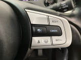 【アダプティブ・クルーズ・コントロール】予め設定した車速内でクルマが自動的に加減速。 前走車との適切な車間距離を維持しながら追従走行し、高速道路でのドライバーの疲労を軽減してくれる嬉しい機能付♪