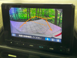 【バックカメラ】駐車時に後方がリアルタイム映像で確認できます。大型商業施設や立体駐車場での駐車時や、夜間のバック時に大活躍!運転スキルに関わらず、今や必須となった装備のひとつです!