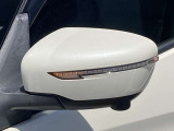 ウィンカードアミラー☆ライトの点滅で対向車、歩行者などに曲がることを知らせることができるので安心・安全につながりますね♪