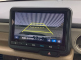 バックカメラも装備しております。車庫入れの苦手なお客様も安心!重宝してくれます!