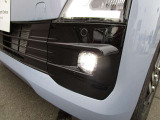 霧のときに効果発揮!LEDフォグランプ搭載