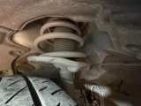 お車を安心してお乗りいただく為には、足回りの定期点検が欠かせません。サービスサポート(有償保証)では無料点検もご提供しており、安心のカーライフをお過ごしいただけるサポート体制が整っています。
