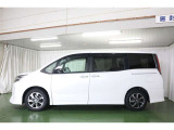 両側パワースライドドア付きだから、狭い駐車スペースなどでの 乗り降りラクラク!小さなお子さまのいるご家庭には嬉しい装備。