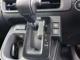 「ECO MODE」空調制御とアクセル操作に対する駆動力を省エネ化しエコドライブをサポ-ト!
