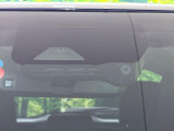 【トヨタセーフティセンス】走行中に前方の車両等を認識し、衝突しそうな時は警報とブレーキで衝突回避と被害軽減をアシスト。より安全にドライブをお楽しみいただけます。
