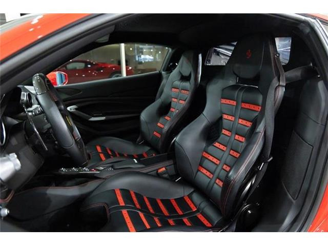 フェラーリ F8トリブート F1 DCT の中古車詳細 (7,000km, ロッソコルサ