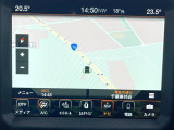 ●JEEP純正ナビ:一体感のあるナビは、高級感ある車内を演出してくれます。Bluetooth再生などオーディオ機能も充実しておりますので、運転もより楽しめます♪