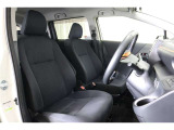 厚みがあって、座り心地のいいシート。運転席も助手席もリラックスしてゆったりと座れます。