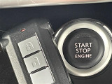 【スマートキー(エンジンスタートストップスイッチ)】スマートキー(電子キー)を持っていれば、スイッチを押すだけでエンジンをかけることができます!