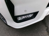 LEDフォグランプ。鮮やかな白光色で明るく照らします。