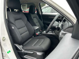 運転者を中心に作り上げられたインパネ、疲労軽減されるシート設計