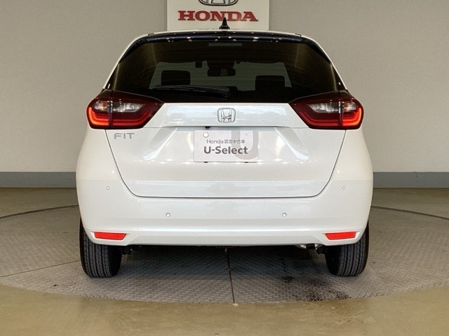 ホンダ フィット 1.5 ホーム の中古車詳細 (5,000km, プラチナホワイト ホンダ フィット 1.5 ホーム の中古車詳細 (5,000km, プラチナホワイト