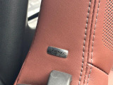【BOSEサウンドシステム】メーカーオプションの高品位サウンドシステムを搭載。専用のチューニングが施された大小様々なスピーカーから良質なサウンドが奏でられ、臨場感あふれる音響空間を演出します。