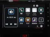 ディスプレイオーディオを装備。スマートフォンとクルマを繋ぐことで、これまでのナビに加えて色々なサービスが楽しめます。