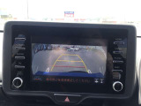 バックカメラが付いているので後方確認が非常にしやすいです。今や運転初心者も熟練者も必須装備!ついていて損はないですね♪