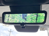 【デジタルインナーミラー】後席の大きな荷物や同乗者で後方が確認しづらい時でも安心!カメラが撮影した車両後方の映像をルームミラー内に表示。クリアな視界で状況の確認が可能です!