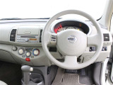 運転席廻りです。
