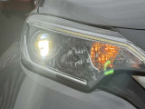 【LEDヘッドライト】とっても明るいLEDヘッドライトが装着されているので、夜の運転も明るく安全です。
