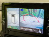 【アラウンドビューモニター】専用のカメラにより、上から見下ろしたような視点で360度クルマの周囲を確認することができます☆死角部分も確認しやすく、狭い場所での切り返しや駐車もスムーズに行えます。