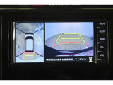 専用のカメラにより、上から見下ろしたような視点で360度クルマの周囲を確認することができます☆縦列駐車や幅寄せ時に活躍してくれます