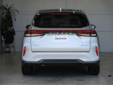 e-POWERとは、エンジンで発電してモーターで走るシステムです。そのため、燃費が良く、走り出しもなめらかです。走行モードの自動制御によって、ブレーキを踏む回数も減るなどのメリットも♪
