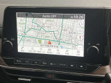 日産純正メモリーナビ付きで、遠くのお出かけの心強い味方です♪Bluetooth,CD,DVD装備で色々な音楽ソースが楽しめ直感的に操作できるタッチパネル♪