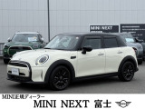 初めてのMINIで失敗したくない方に選ばれる定番モデルです。扱いやすいサイズ感と軽快な走りが魅力。正規ディーラー認定中古車のため、遠方のお客様にもご安心してお乗りいただけます。