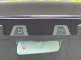 【スズキ セーフティサポート】走行中に前方の車両等を認識し、衝突しそうな時は警報とブレーキで衝突回避と被害軽減をアシスト。より安全にドライブをお楽しみいただけます。