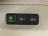 ★ECONスイッチ★ エコドライブを加速しよう!スイッチをONにすると、運転の仕方によるロスを抑え込み燃費をよくするようクルマが頑張ります(*^ー^*)燃費向上にチャレンジ♪