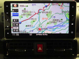 ダイハツ純正ナビ装備!地図描写は文字も道もクリアで見やすく、滑らかに表示します。これさえあればもう道に迷わないですみますね♪フルセグで地上波デジタル放送TVもバッチリ綺麗に見れちゃいます♪