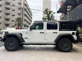 ジープを象徴する台形型のホイールアーチ