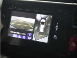 全周囲カメラシステム◆運転席から見えにくい後方などをナビ画面で確認でき運転を支援するシステムです!