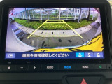 バックモニター付きで、車庫入れやバック時の後方確認をサポート。