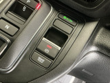 パーキングブレーキはスマートな電子制御式と合わせて渋滞時等にブレーキペダルから足を離しても停車状態を保持してくれるオートブレーキホールド機能で運転が楽になります。スタートはアクセルペダルを踏むだけ
