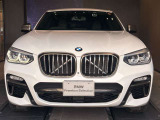 エンジェルアイ、イカリングと呼ばれるBMWのライトの正式名称は「コロナリング」です。一目でBMWとわかる伝統のデザインです。