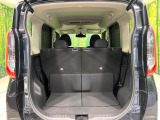 普段のお買い物や通勤、送迎等に十分な荷室スペースを確保しております。セカンドシートを倒すと、大きな荷物の積載も可能です♪