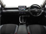 ◆視界広々で非常に運転しやすくロングドライブでも疲れを感じさせないすっきりとまとまったインパネ周りです。