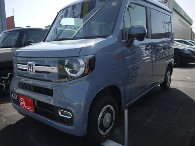 N-VAN ファン 4WD 