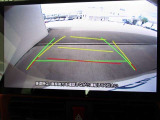 バックモニターで、後方を確認しながら安心して駐車することができます。運転初心者も熟練者も必須の機能です!
