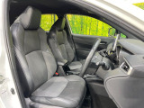 運転席シート廻りは使用感も少なく、良好な状態となっています。前オーナー様が丁寧に使っていたことがよくわかりますね。