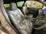 運転席シート廻りは使用感も少なく、良好な状態となっています。丁寧に使われていたことがよくわかりますね。