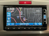 バックカメラ搭載です!車庫入れが苦手な人はもちろん、車両感覚に自信がある人にもお勧めです!見えない箇所が見えるようになるので、低い障害物や隠れてしまっている子供の存在等にも気付く事が出来ます。