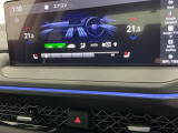 運転席/助手席シートヒーターで寒い日もすぐに温かくなり快適に過ごせます。3段階の温度調整が可能です