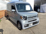 自社整備工場で点検整備をおこなってからお渡ししています。車検が残っている場合は『12ヶ月点検整備』を、車検整備付きの場合は『車検整備』をおこないます。整備費用は車両本体価格に含まれています。